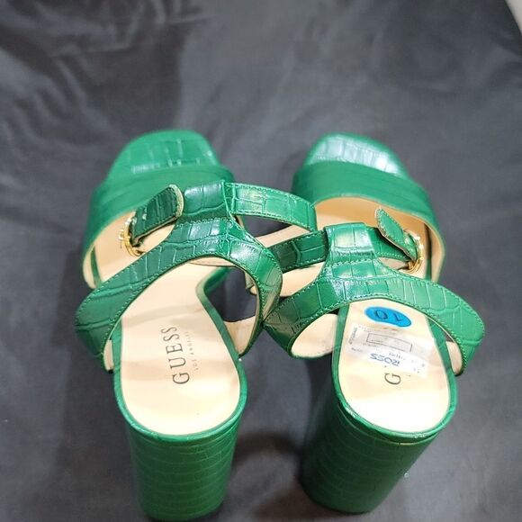 BRAND NEW GUESS WGRESTORE-R CROCODILE EMBOSSED LEATHER PLATFORM SANDALS R3 - Picture 5 of 16
